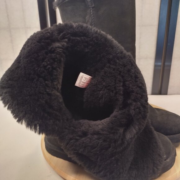 UGG Bailey Button Triplet II Black Sheepskin Shearling Boots Women US 7 - Picture 15 of 16